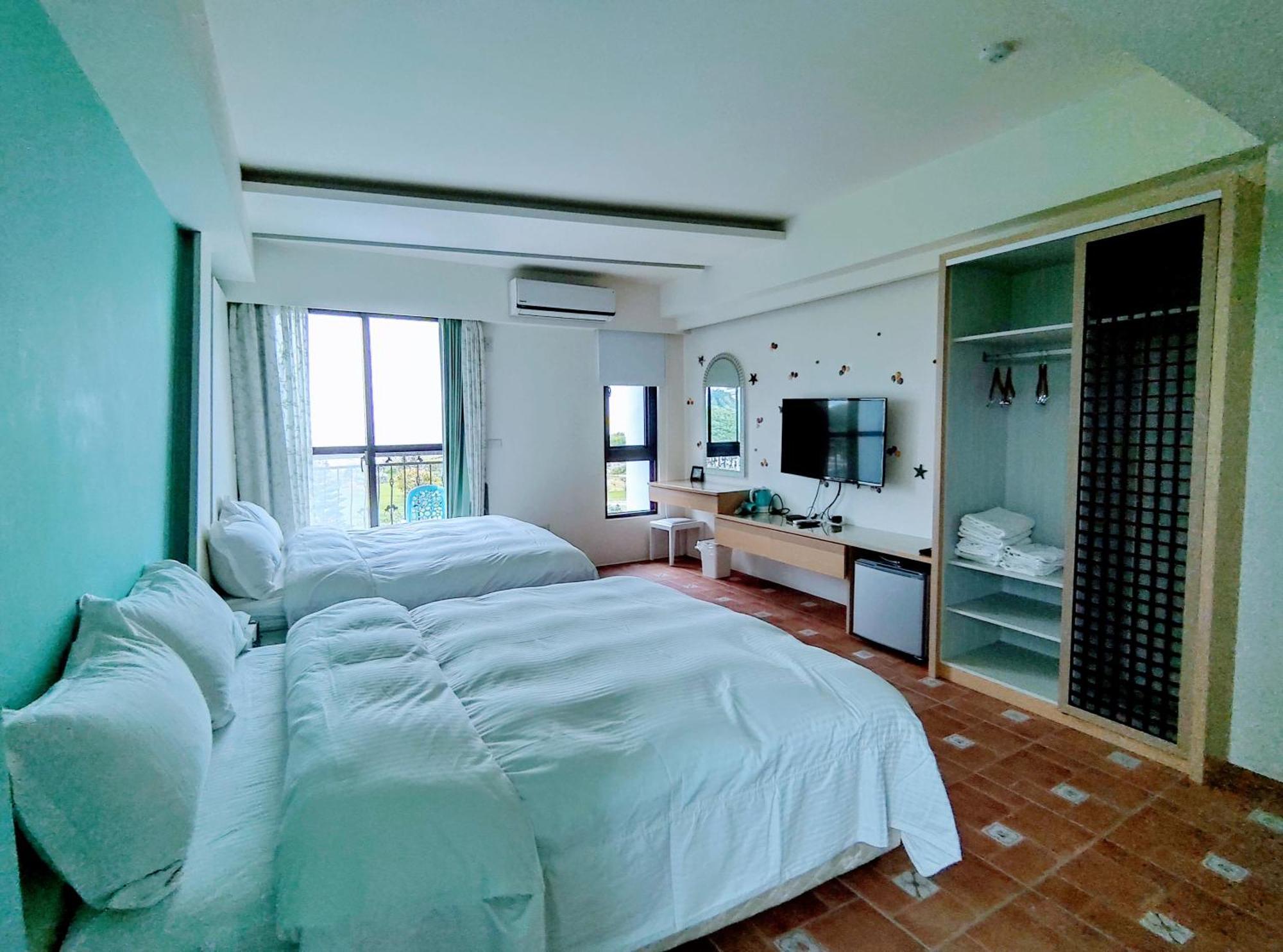 Shell Sand Homestay Манонг Екстериор снимка